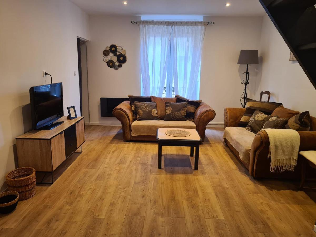 Magnifique Appartement Avec Terrasse Besseges Екстер'єр фото